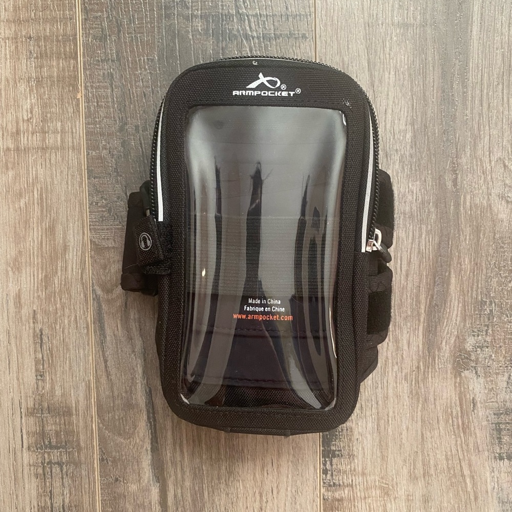 Armpocket Phone Armband for Running - Picture 6 of 6